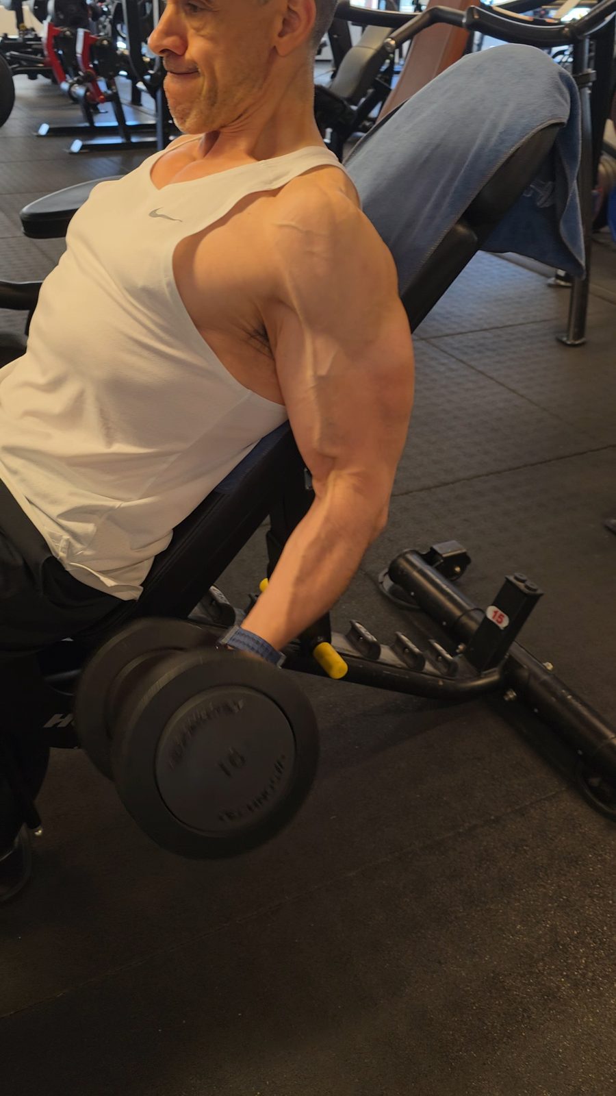 Bahri Performance - curl haltère sur banc incliné, biceps