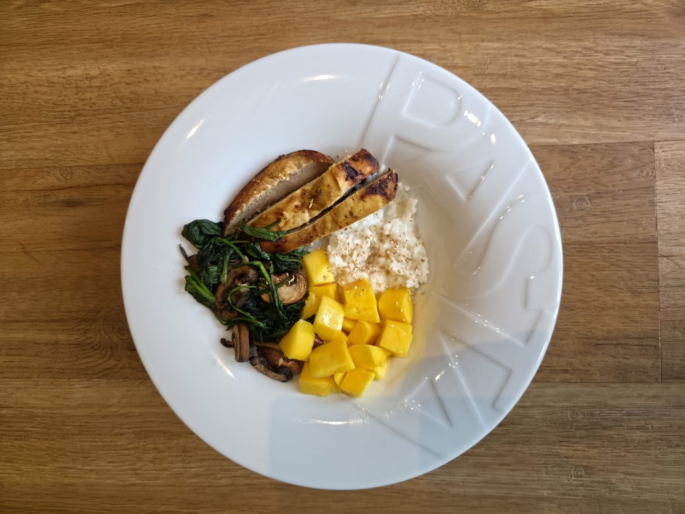 Bowl poulet grillé riz coco mangue — Bahri Performance