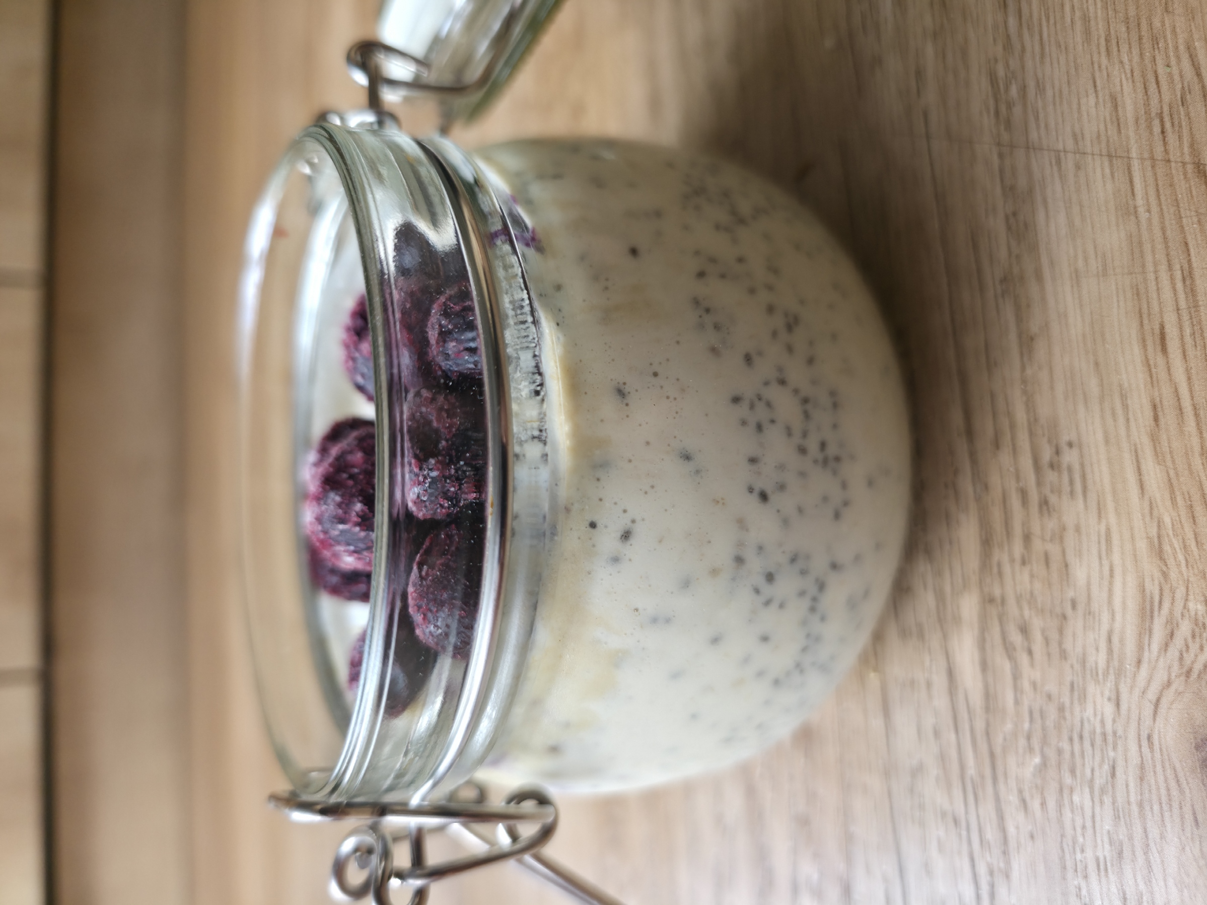 High-protein blueberry overnight oats — Bahri Performance